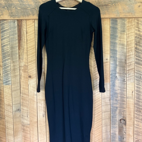Long sleeve bebe midi dress EUC - Picture 3 of 3
